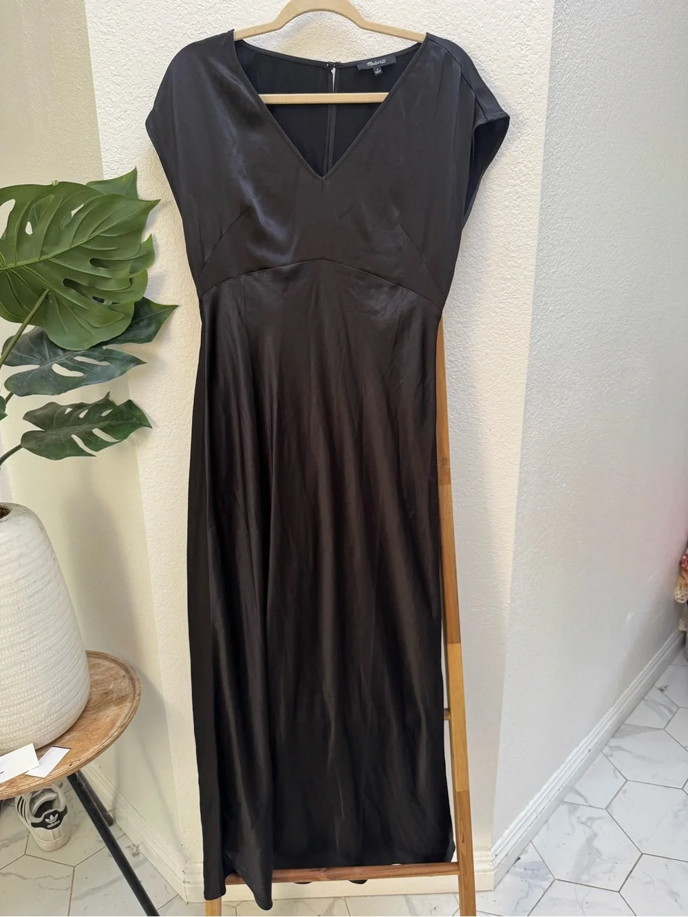 Madewell Black Satin V-Neck Maxi Dress Minimalist Wear